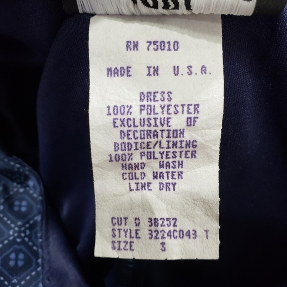 Juniors (3) Spaghetti Strap Dress - Picture 5 of 6